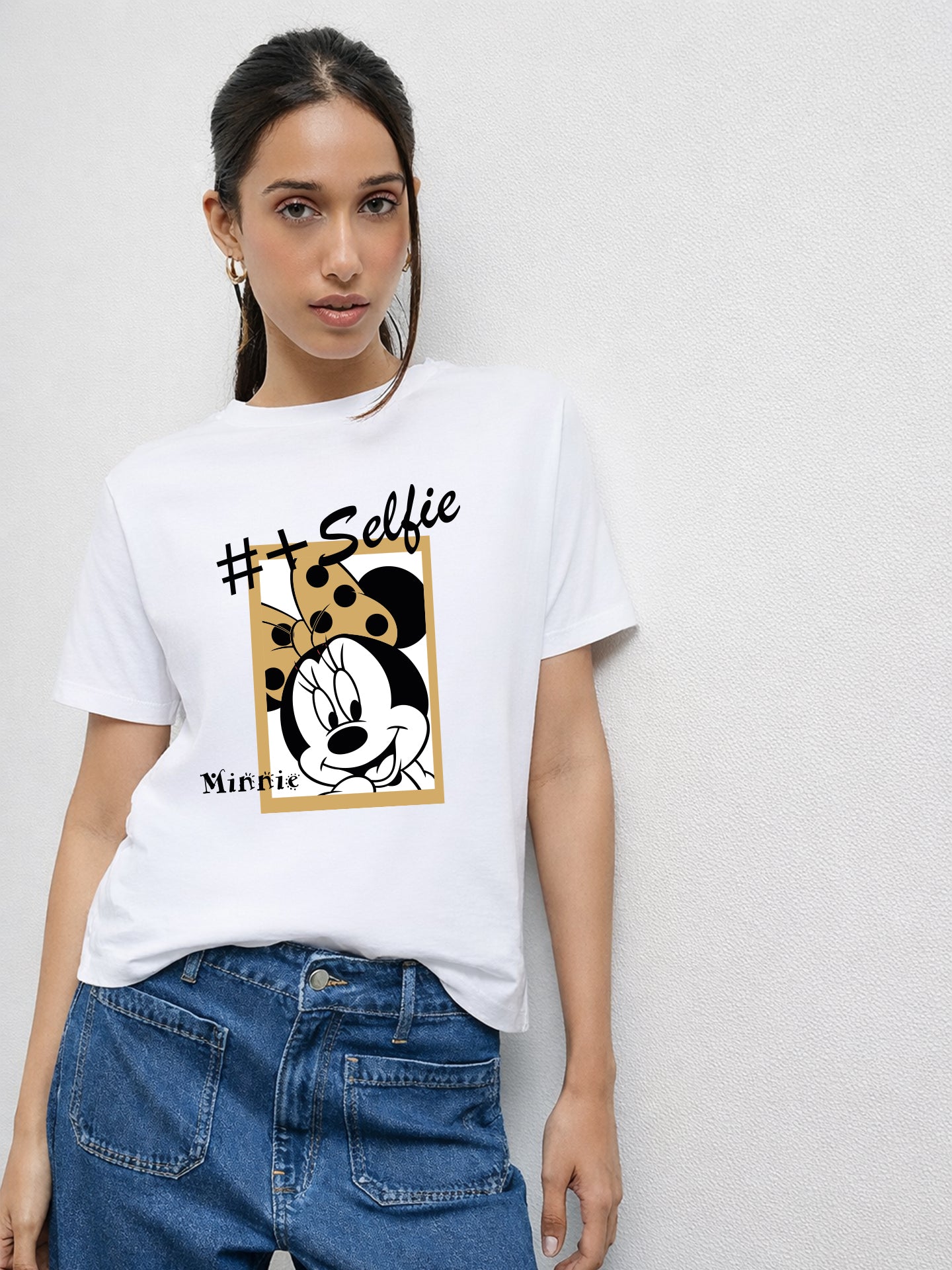 Regular Fit T-Shirt For Women - Minnie Selfie